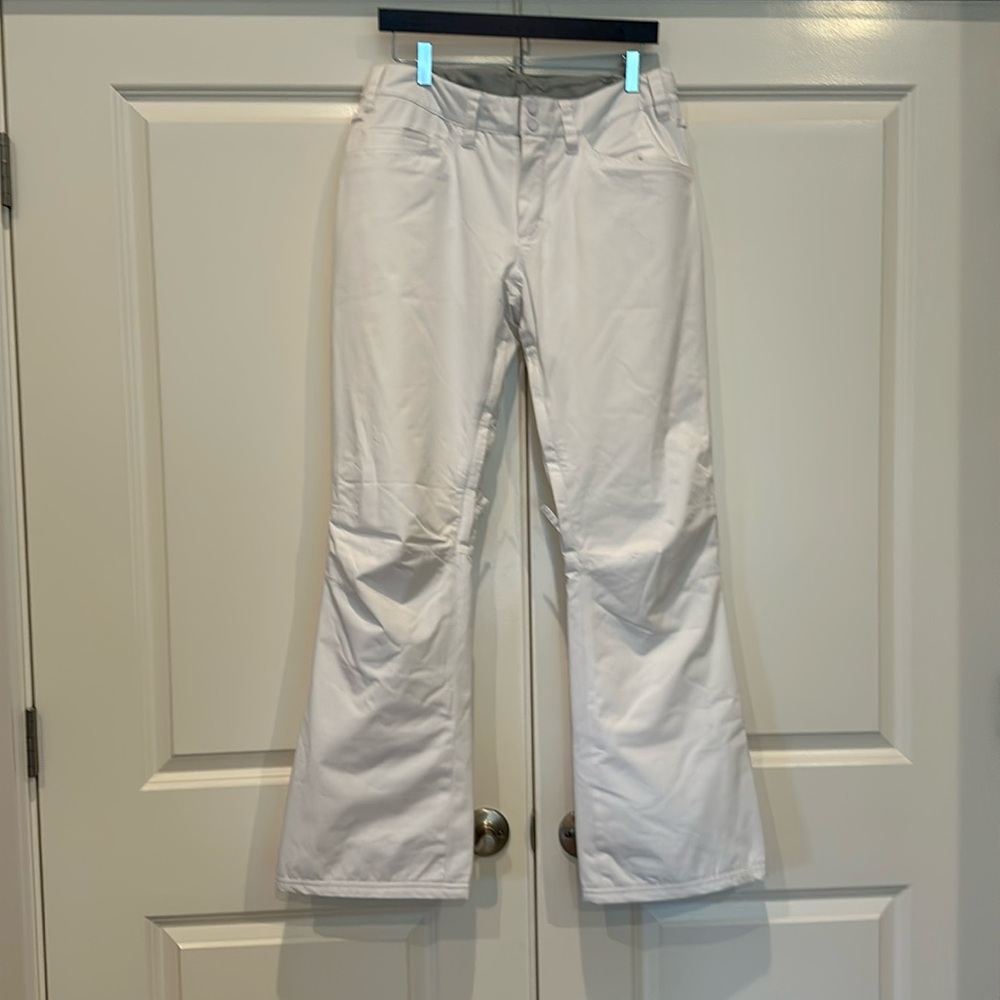 Roxy, White ski and snowboard pants size large excellent condition